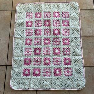 Vintage Handmade Crochet Granny Square Throw Blanket Afghan Cream Pink 40x32